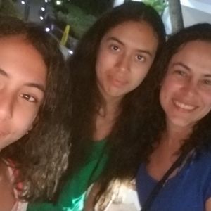 Meet your Posher, Julissa